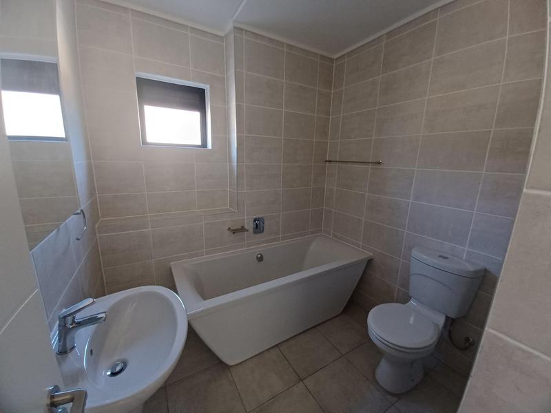 To Let 1 Bedroom Property for Rent in Gordons Bay Western Cape